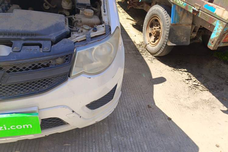 Used Wuling Hongguang 2015 1.2L S Base Model China IV Engine Bay Left