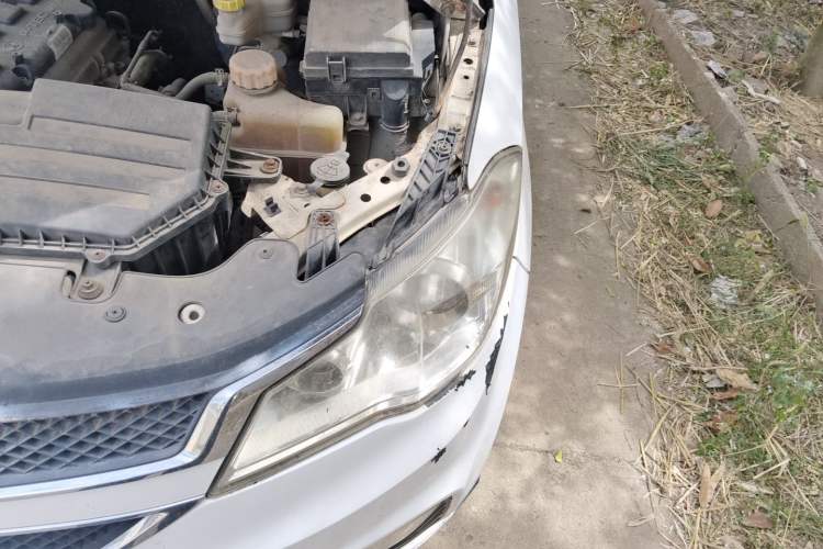 Used Wuling Hongguang 2015 1.5L S1 Standard China V-Emission Standards Engine Bay Left