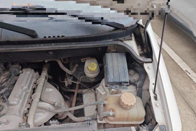 Used Wuling Hongguang 2015 1.2L S Base Model China V Standard Engine Bay Left