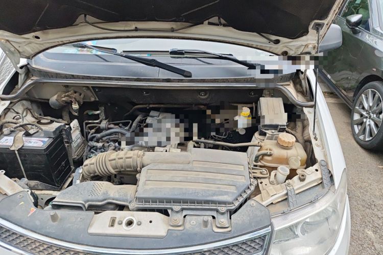Used Wuling Hongguang 2015 1.5L S Basic Version China V Standard Engine Bay Left