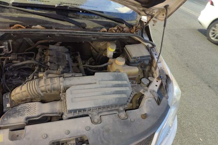 Used Wuling Hongguang 2015 1.5L S1 Standard China V-Emission Standards Engine Bay Left