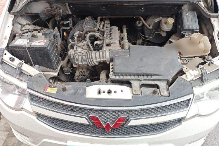 Used Wuling Hongguang 2015 1.2L S Base Model China V Standard Engine Bay