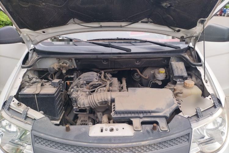 Used Wuling Hongguang 2015 1.2L S Base Model China V Standard Engine Bay