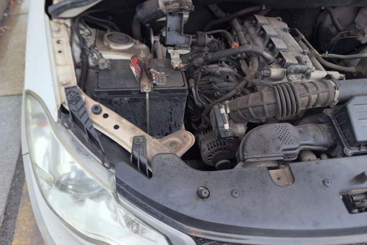 Used Wuling Hongguang 2015 1.5L S1 Standard China V-Emission Standards Engine Bay Right