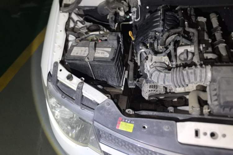 Used Wuling Hongguang 2015 1.2L S Base Model China V Standard Engine Bay Right