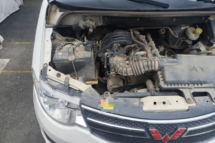 Used Wuling Hongguang 2015 1.2L S Base Model China V Standard Engine Bay Right