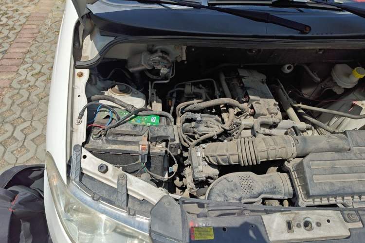 Used Wuling Hongguang 2015 1.5L S Base Model China IV Engine Bay Right