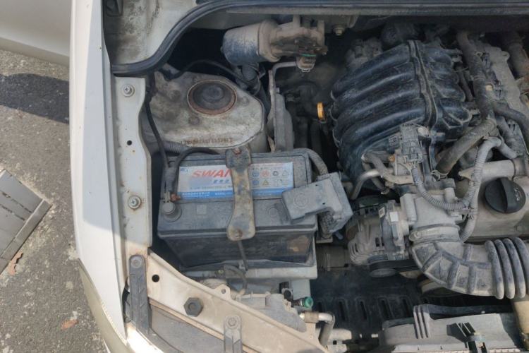 Used Wuling Hongguang 2015 1.2L S Base Model China V Standard Engine Bay Right