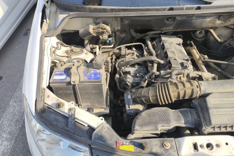 Used Wuling Hongguang 2015 1.5L S Base Model China IV Engine Bay Right