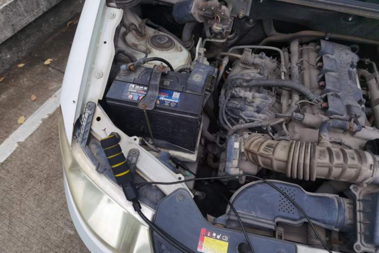 Used Wuling Hongguang 2015 1.5L S Basic Version China V Standard Engine Bay Right