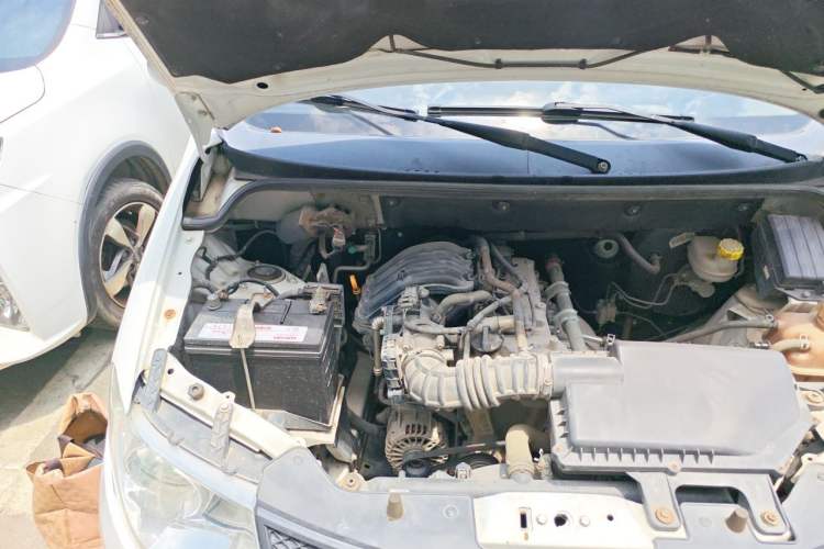 Used Wuling Hongguang 2015 1.2L S Base Model China V Standard Engine Bay Right