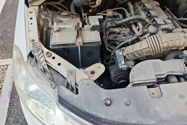 Used Wuling Hongguang 2015 1.5L S1 Comfort China V Standard Engine Bay Right