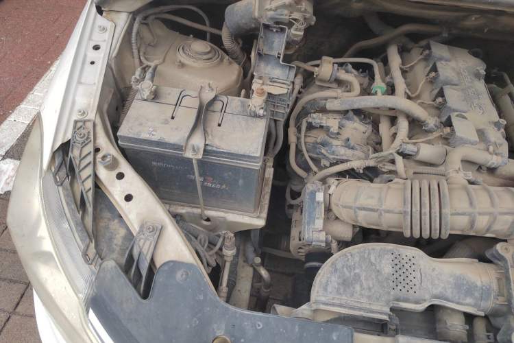 Used Wuling Hongguang 2015 1.5L S1 Comfort China V Standard Engine Bay Right