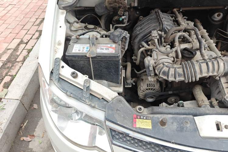 Used Wuling Hongguang 2015 1.2L S Base Model China V Standard Engine Bay Right