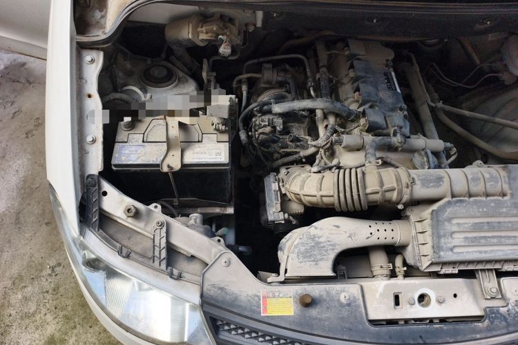 Used Wuling Hongguang 2015 1.5L S Basic Version China V Standard Engine Bay Right