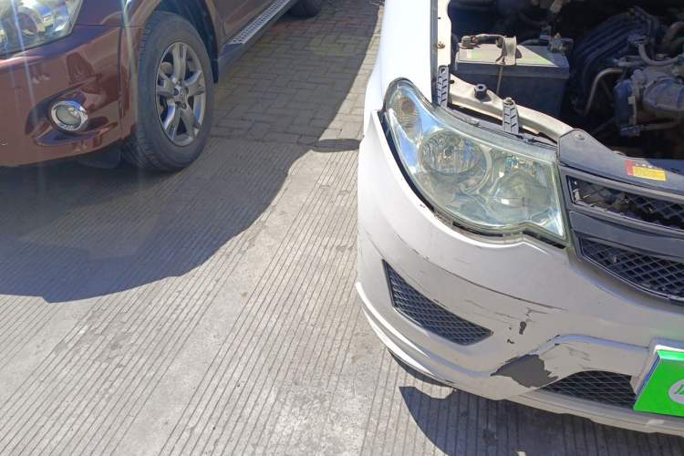 Used Wuling Hongguang 2015 1.2L S Base Model China IV Engine Bay Right