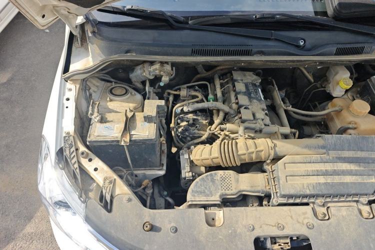 Used Wuling Hongguang 2015 1.5L S1 Comfort China V Standard Engine Bay Right