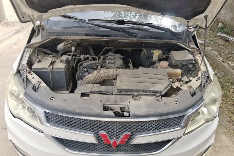 Used Wuling Hongguang 2015 1.5L S1 Standard China V-Emission Standards Engine Bay