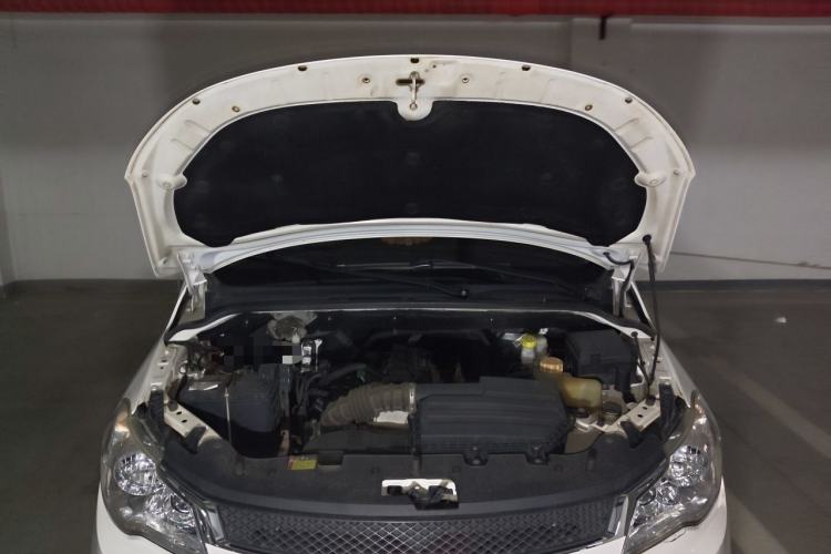 Used Wuling Hongguang 2015 1.5L S1 Comfort China V Standard Engine Bay