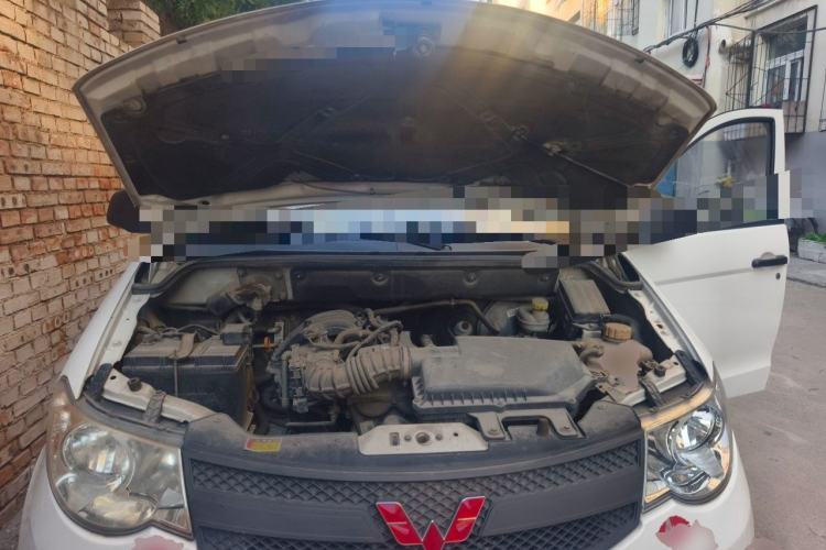 Used Wuling Hongguang 2015 1.2L S Base Model China V Standard Engine Bay
