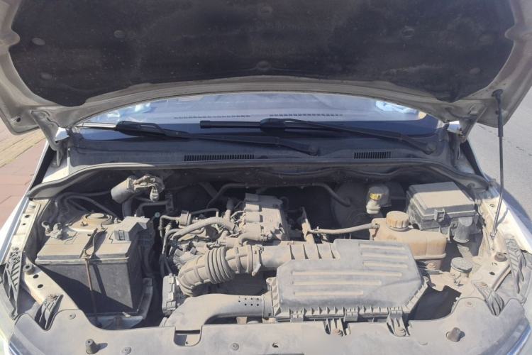 Used Wuling Hongguang 2015 1.5L S1 Standard China V-Emission Standards Engine Bay