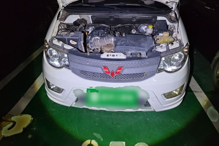 Used Wuling Hongguang 2015 1.2L S Base Model China V Standard Engine Bay