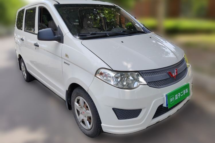 Used Wuling Hongguang 2015 1.5L S Basic Version China V Standard Exterior 2
