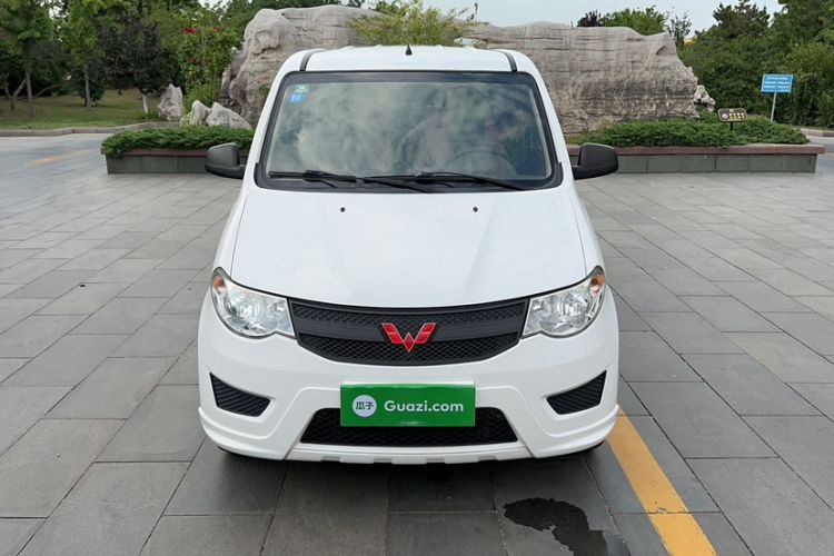 Used Wuling Hongguang 2015 1.5L S Basic Version China V Standard Exterior 3