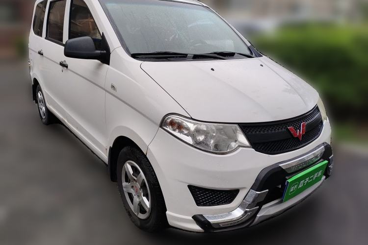 Used Wuling Hongguang 2015 1.2L S Base Model China V Standard Front Right 45 Deg
