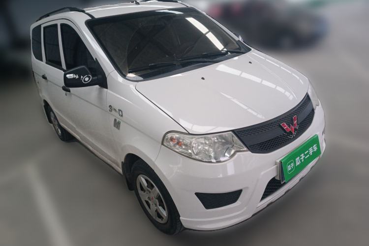 Used Wuling Hongguang 2015 1.2L S Base Model China V Standard Front Right 45 Deg