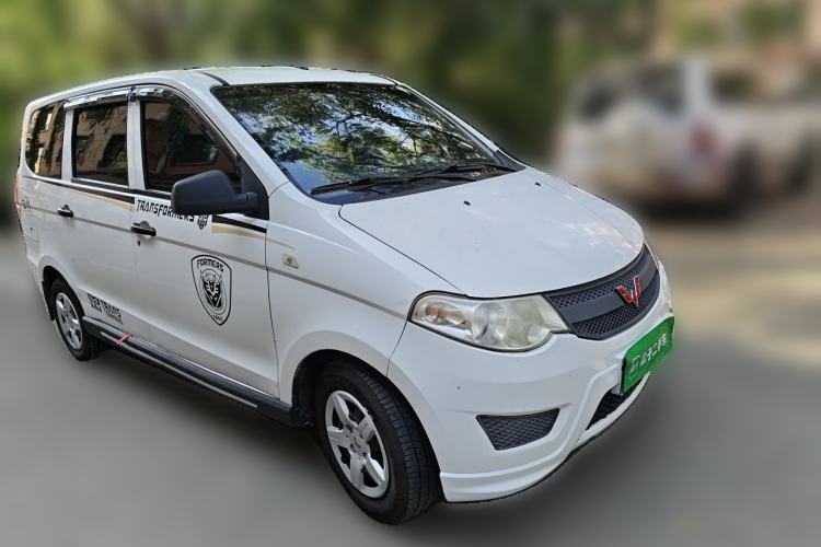 Used Wuling Hongguang 2015 1.2L S Base Model China V Standard Front Right 45 Deg