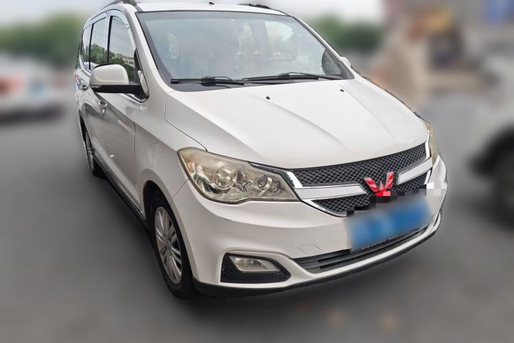 Used Wuling Hongguang 2015 1.5L S1 Luxury National Emission Standard V Front Right 45 Deg