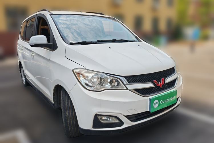 Used Wuling Hongguang 2015 1.5L S1 Comfort China V Standard Front Right 45 Deg
