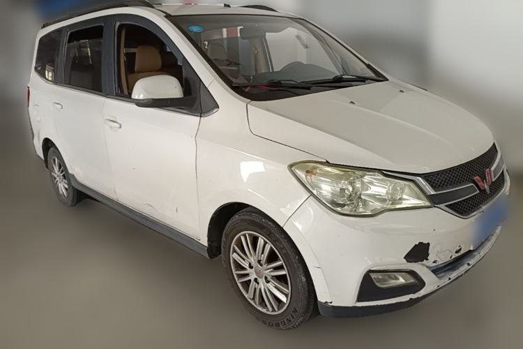 Used Wuling Hongguang 2015 1.5L S1 Comfort China V Standard Front Right 45 Deg
