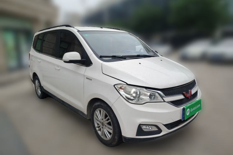 Used Wuling Hongguang 2015 1.5L S1 Comfort China V Standard Front Right 45 Deg