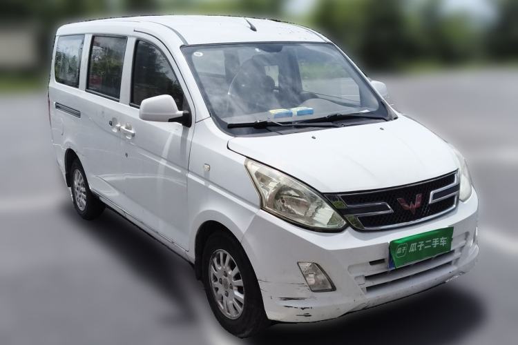 Used Wuling Hongguang 2015 1.5L S1 Standard China V-Emission Standards Front Right 45 Deg