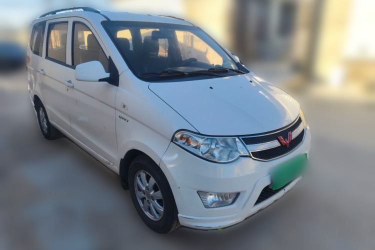 Used Wuling Hongguang 2015 1.5L S Basic Version China V Standard Front Right 45 Deg