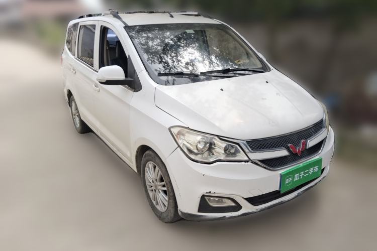 Used Wuling Hongguang 2015 1.5L S1 Standard China V-Emission Standards Front Right 45 Deg
