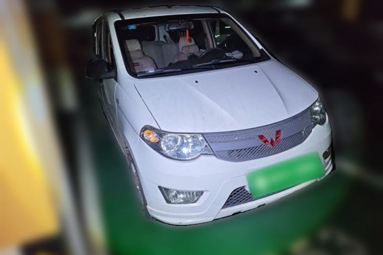 Used Wuling Hongguang 2015 1.2L S Base Model China V Standard Front Right 45 Deg