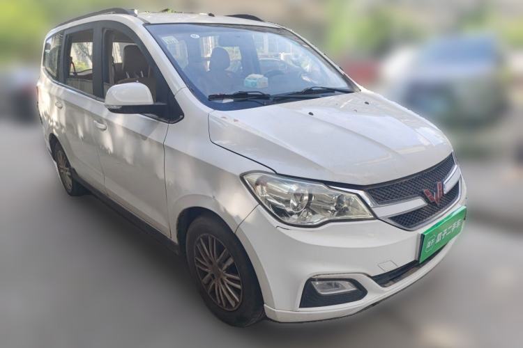 Used Wuling Hongguang 2015 1.5L S1 Comfort China V Standard Front Right 45 Deg
