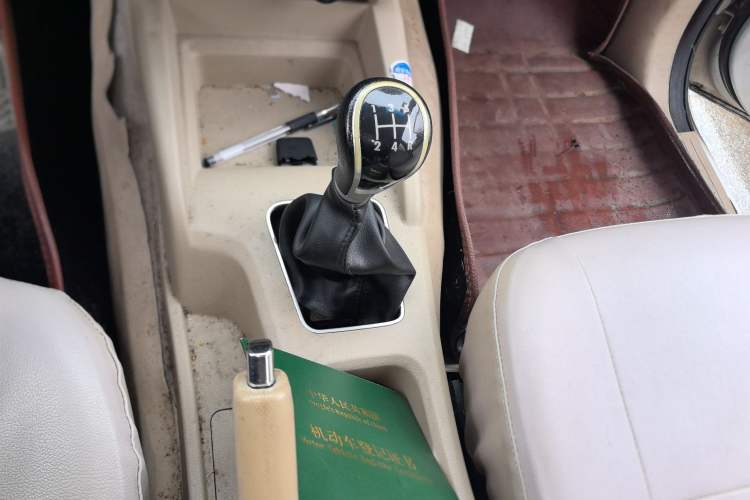 Used Wuling Hongguang 2015 1.5L S1 Standard China V-Emission Standards Gear Lever