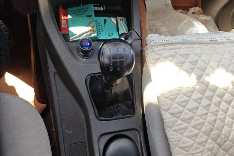 Used Wuling Hongguang 2015 1.5L S Basic Version China V Standard Gear Lever