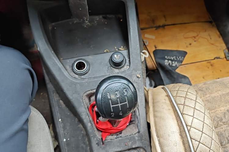 Used Wuling Hongguang 2015 1.2L S Base Model China V Standard Gear Lever