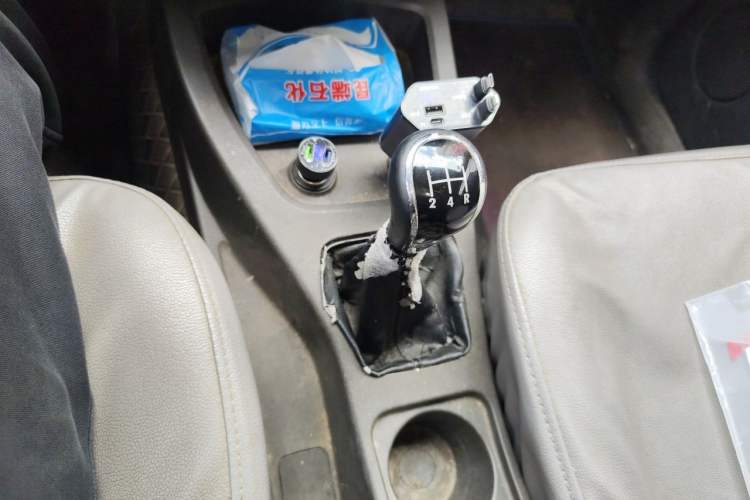 Used Wuling Hongguang 2015 1.2L S Base Model China V Standard Gear Lever
