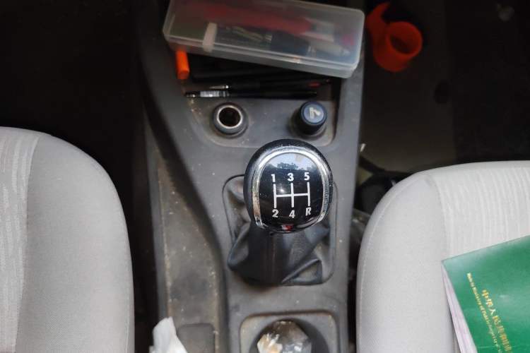 Used Wuling Hongguang 2015 1.2L S Base Model China V Standard Gear Lever