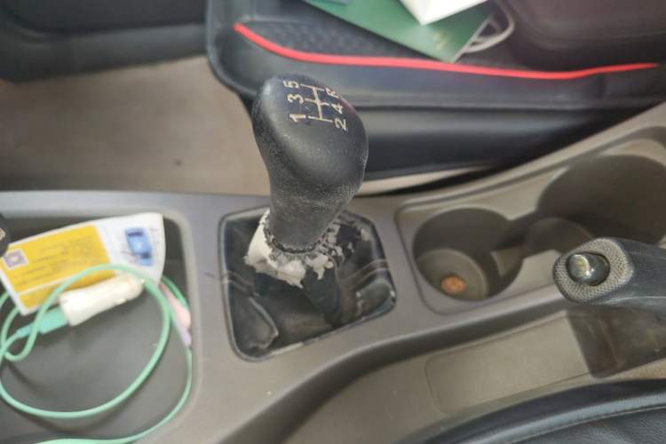 Used Wuling Hongguang 2015 1.5L S1 Standard China V-Emission Standards Gear Lever