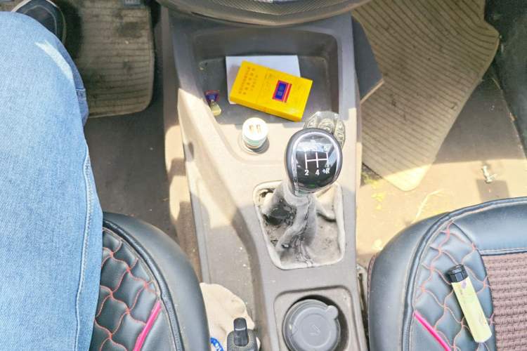 Used Wuling Hongguang 2015 1.2L S Base Model China V Standard Gear Lever
