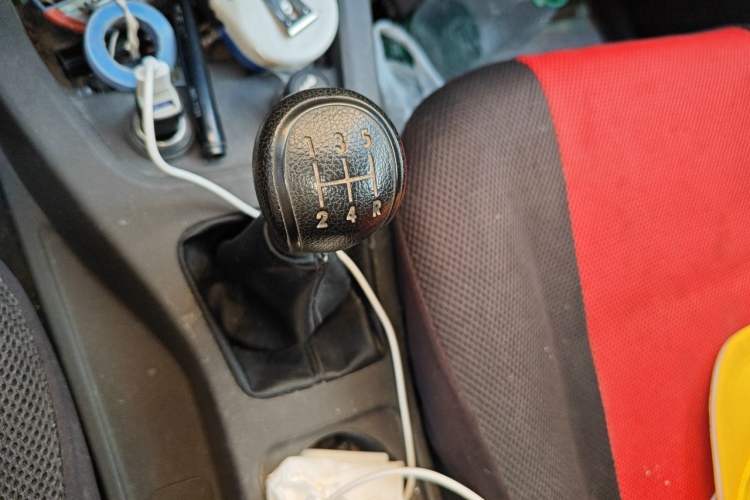 Used Wuling Hongguang 2015 1.5L S Basic Version China V Standard Gear Lever