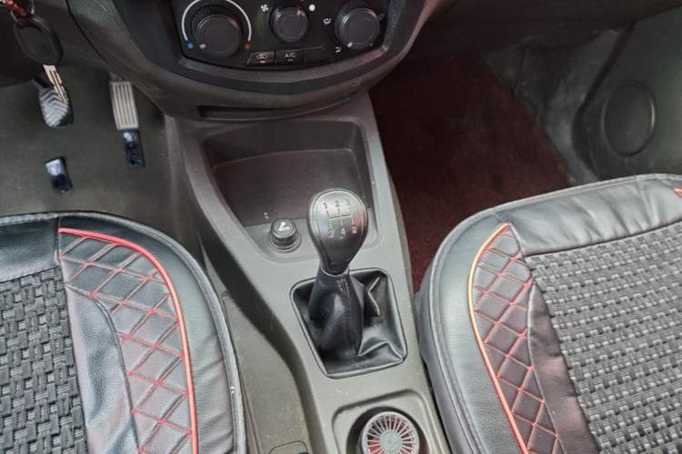 Used Wuling Hongguang 2015 1.5L S Basic Version China V Standard Gear Lever