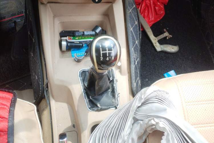 Used Wuling Hongguang 2015 1.5L S1 Standard China V-Emission Standards Gear Lever